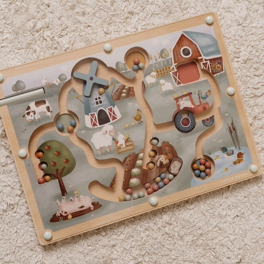 Magnetic Maze Little Farm - Little Dutch