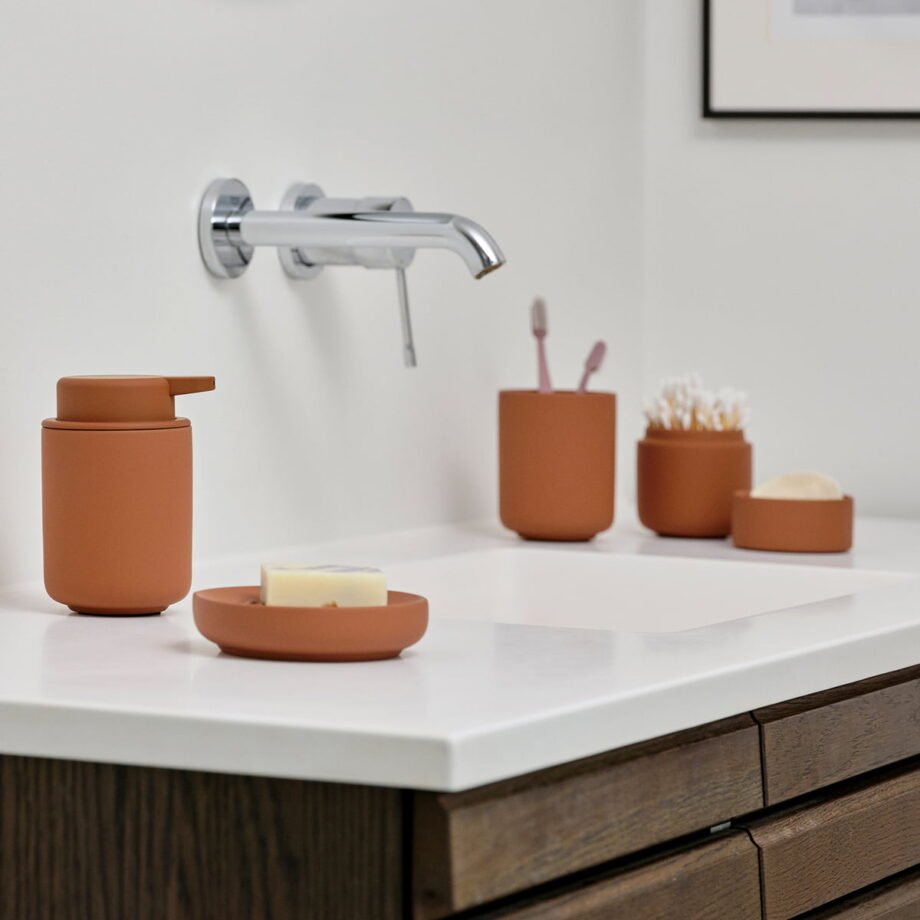 Soap dispenser Ume 250 ml, Terracotta - Zone Denmark