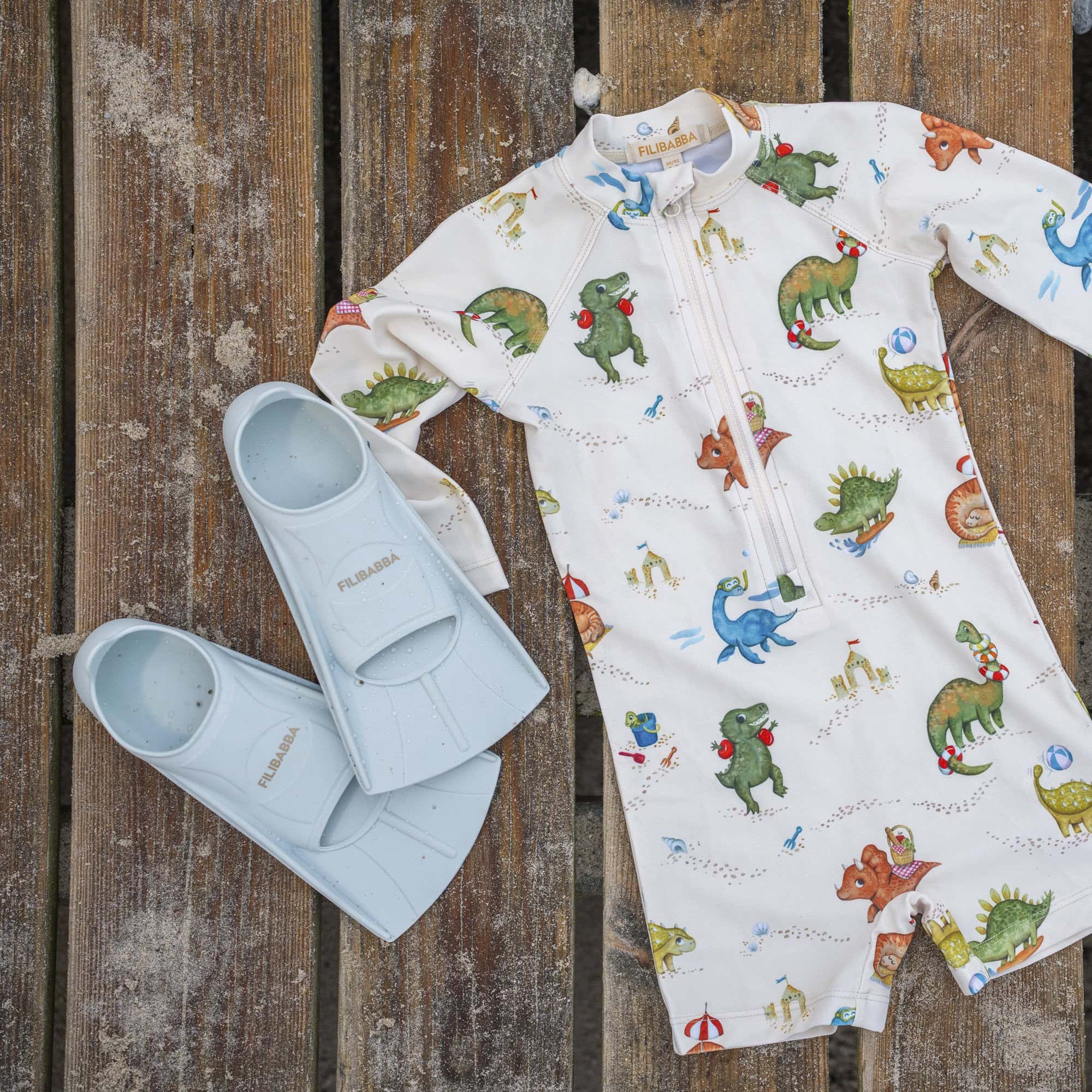 Villads – UV suit 1-2 years – Dino Beach, Swim fins size 24-26 - Pearl Blue