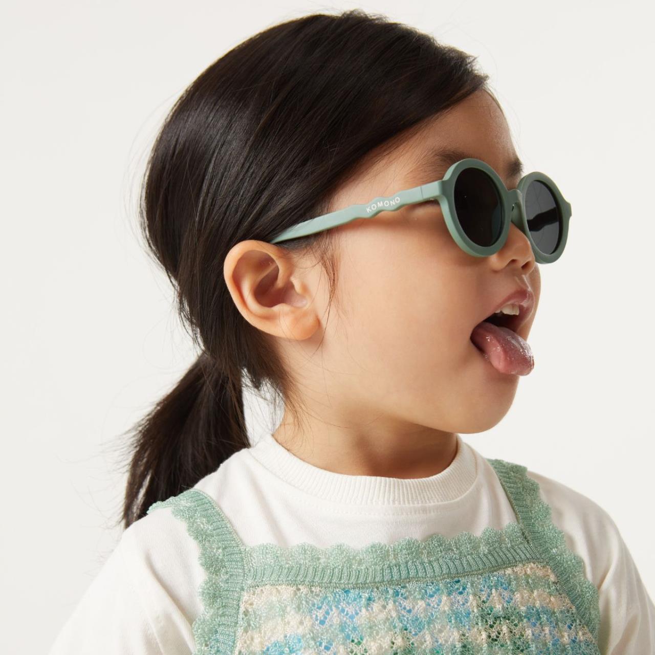 Sunglasses Lou 3-5Y, Dusty Green - Komono