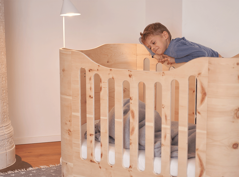 Swiss Pine Baby Bed with Mattress - Image 4